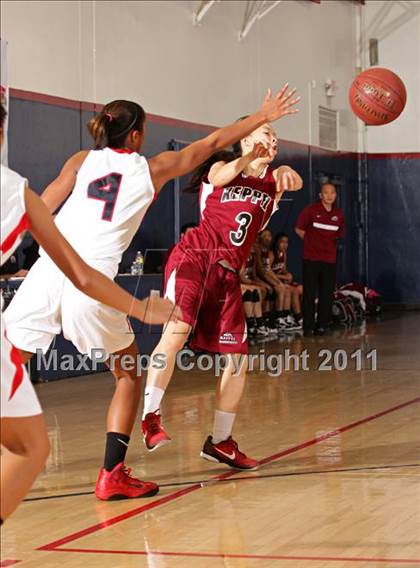 Thumbnail 1 in Keppel vs. Bellarmine-Jefferson (West Coast Holiday Classic) photogallery.