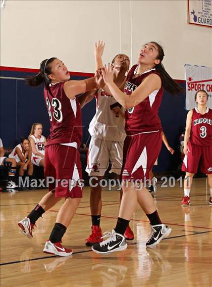 Thumbnail 1 in Keppel vs. Bellarmine-Jefferson (West Coast Holiday Classic) photogallery.