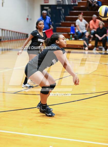 Thumbnail 1 in Overhills @ Cape Fear photogallery.