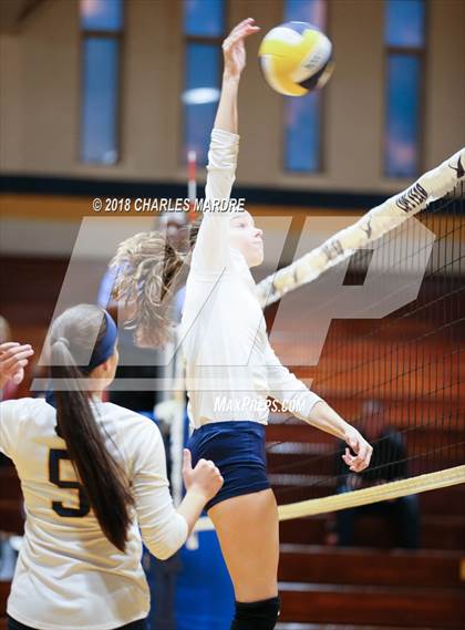 Thumbnail 1 in Overhills @ Cape Fear photogallery.