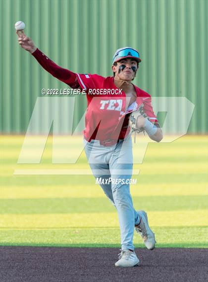 Thumbnail 2 in Georgetown vs Ray (UIL 5A Regional Semifinals) photogallery.