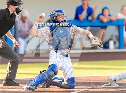 Thumbnail 2 in Georgetown vs Ray (UIL 5A Regional Semifinals) photogallery.