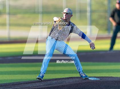 Thumbnail 1 in Georgetown vs Ray (UIL 5A Regional Semifinals) photogallery.