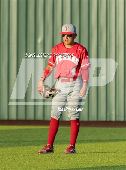 Thumbnail 2 in Georgetown vs Ray (UIL 5A Regional Semifinals) photogallery.