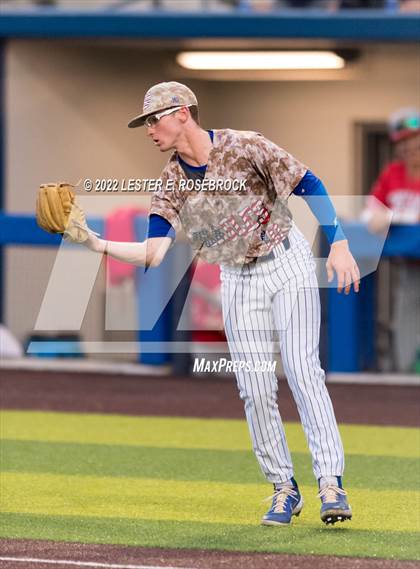 Thumbnail 2 in Georgetown vs Ray (UIL 5A Regional Semifinals) photogallery.