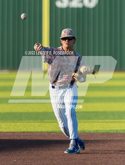 Thumbnail 2 in Georgetown vs Ray (UIL 5A Regional Semifinals) photogallery.