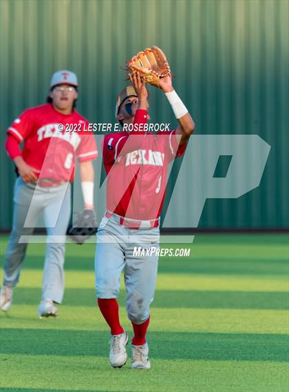 Thumbnail 3 in Georgetown vs Ray (UIL 5A Regional Semifinals) photogallery.