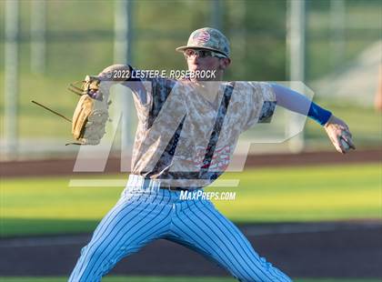 Thumbnail 2 in Georgetown vs Ray (UIL 5A Regional Semifinals) photogallery.