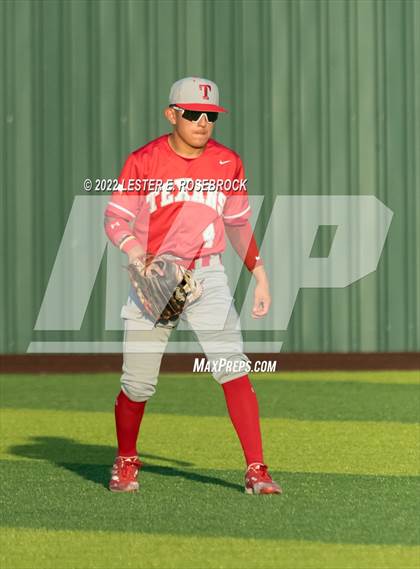 Thumbnail 1 in Georgetown vs Ray (UIL 5A Regional Semifinals) photogallery.