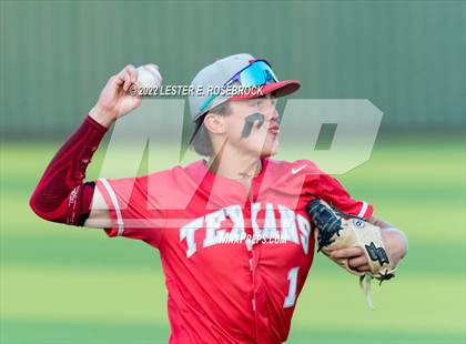Thumbnail 2 in Georgetown vs Ray (UIL 5A Regional Semifinals) photogallery.