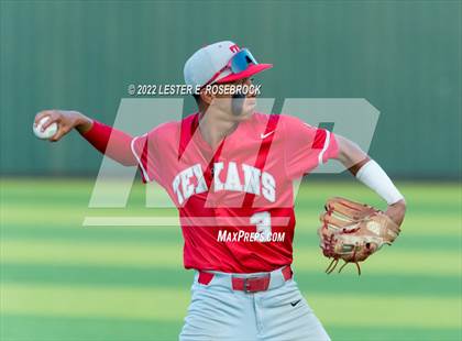 Thumbnail 1 in Georgetown vs Ray (UIL 5A Regional Semifinals) photogallery.