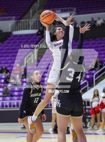 Thumbnail 3 in Bountiful vs. Highland (UHSAA 5A Quarterfinal) photogallery.