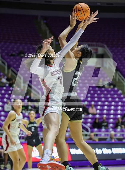 Thumbnail 2 in Bountiful vs. Highland (UHSAA 5A Quarterfinal) photogallery.