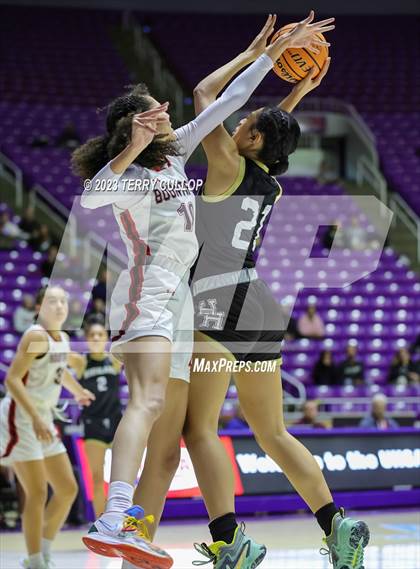 Thumbnail 3 in Bountiful vs. Highland (UHSAA 5A Quarterfinal) photogallery.