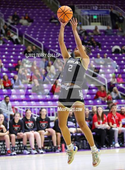 Thumbnail 3 in Bountiful vs. Highland (UHSAA 5A Quarterfinal) photogallery.