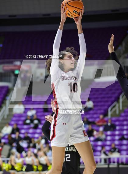 Thumbnail 2 in Bountiful vs. Highland (UHSAA 5A Quarterfinal) photogallery.