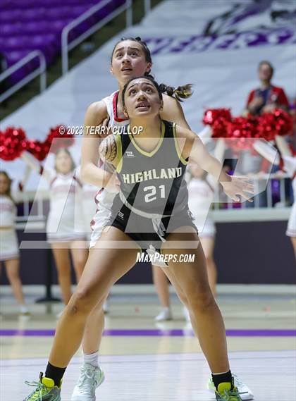 Thumbnail 2 in Bountiful vs. Highland (UHSAA 5A Quarterfinal) photogallery.