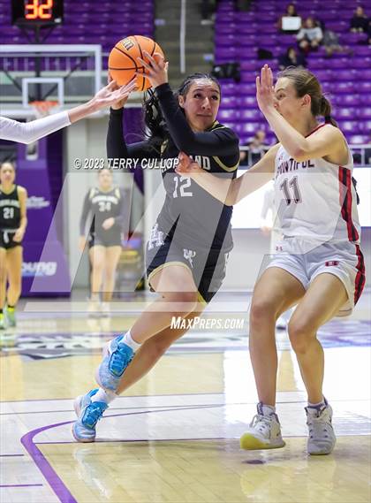 Thumbnail 2 in Bountiful vs. Highland (UHSAA 5A Quarterfinal) photogallery.