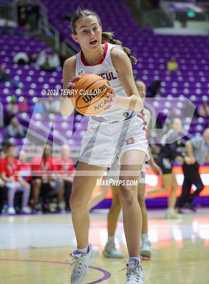 Thumbnail 3 in Bountiful vs. Highland (UHSAA 5A Quarterfinal) photogallery.