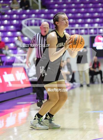 Thumbnail 3 in Bountiful vs. Highland (UHSAA 5A Quarterfinal) photogallery.