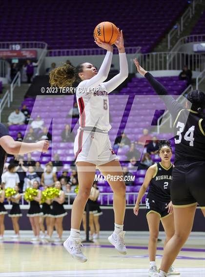Thumbnail 2 in Bountiful vs. Highland (UHSAA 5A Quarterfinal) photogallery.