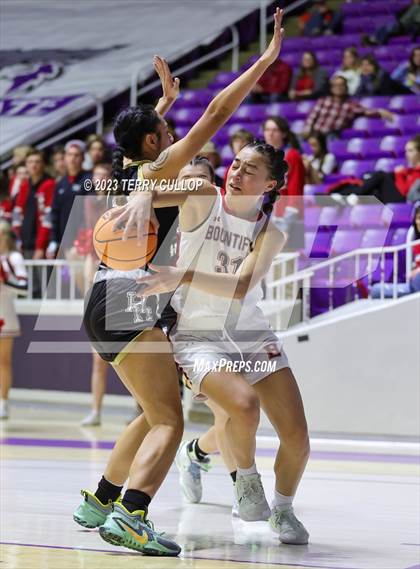 Thumbnail 1 in Bountiful vs. Highland (UHSAA 5A Quarterfinal) photogallery.
