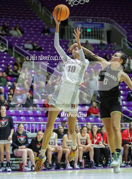 Thumbnail 3 in Bountiful vs. Highland (UHSAA 5A Quarterfinal) photogallery.