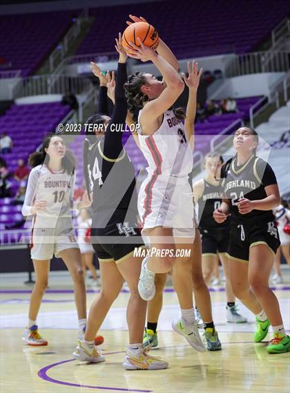 Thumbnail 1 in Bountiful vs. Highland (UHSAA 5A Quarterfinal) photogallery.