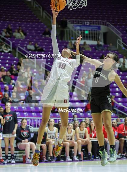Thumbnail 1 in Bountiful vs. Highland (UHSAA 5A Quarterfinal) photogallery.