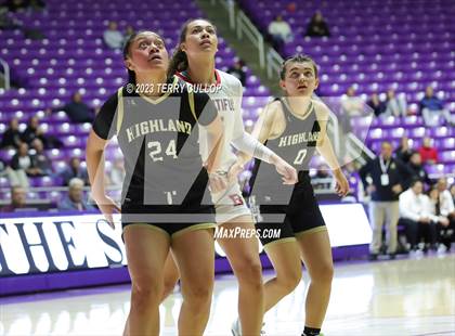 Thumbnail 3 in Bountiful vs. Highland (UHSAA 5A Quarterfinal) photogallery.