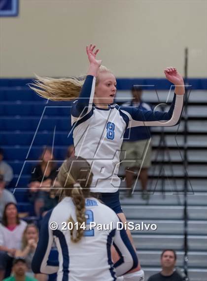 Thumbnail 1 in Mullen @ Valor Christian photogallery.