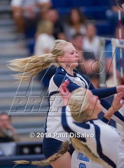 Thumbnail 1 in Mullen @ Valor Christian photogallery.