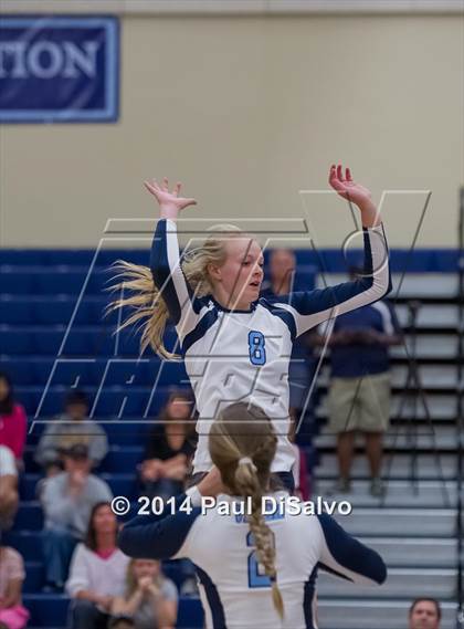 Thumbnail 3 in Mullen @ Valor Christian photogallery.