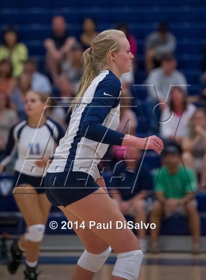 Thumbnail 2 in Mullen @ Valor Christian photogallery.