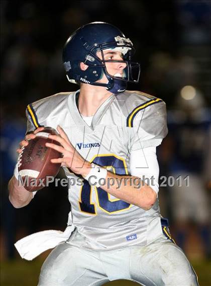 Thumbnail 3 in Santa Monica vs. Culver City (CIF SS Playoffs) photogallery.