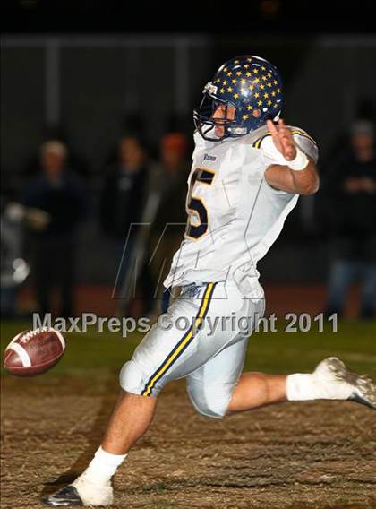 Thumbnail 3 in Santa Monica vs. Culver City (CIF SS Playoffs) photogallery.