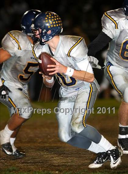 Thumbnail 3 in Santa Monica vs. Culver City (CIF SS Playoffs) photogallery.