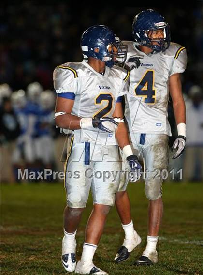 Thumbnail 3 in Santa Monica vs. Culver City (CIF SS Playoffs) photogallery.