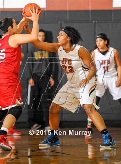 Thumbnail 1 in Ray vs. Dobie (McDonald's Texas Invitational) photogallery.