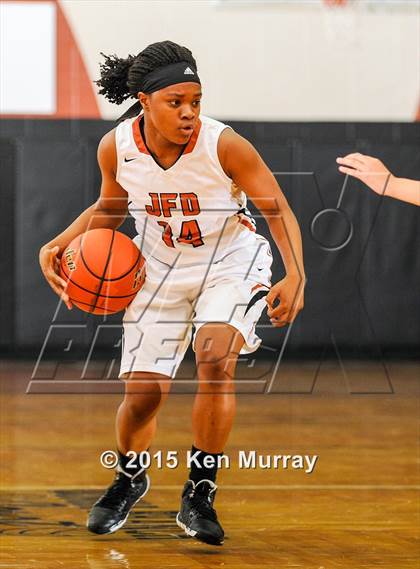 Thumbnail 1 in Ray vs. Dobie (McDonald's Texas Invitational) photogallery.