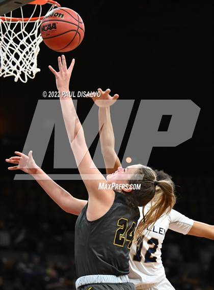 Thumbnail 3 in Green Mountain @ Mullen (CHSAA 4A Final Four) photogallery.