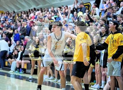 Thumbnail 1 in Newbury Park vs. Oaks Christian photogallery.