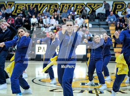 Thumbnail 2 in Newbury Park vs. Oaks Christian photogallery.