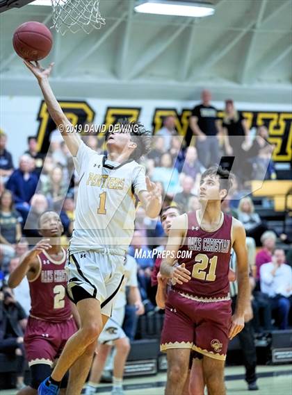 Thumbnail 2 in Newbury Park vs. Oaks Christian photogallery.