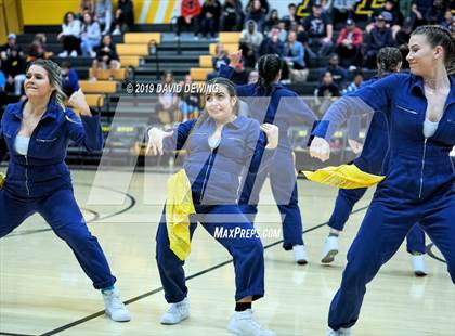 Thumbnail 3 in Newbury Park vs. Oaks Christian photogallery.