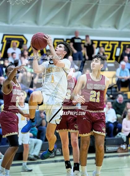 Thumbnail 3 in Newbury Park vs. Oaks Christian photogallery.