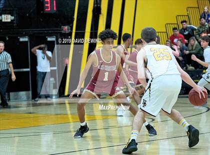 Thumbnail 1 in Newbury Park vs. Oaks Christian photogallery.