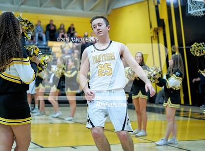 Thumbnail 3 in Newbury Park vs. Oaks Christian photogallery.