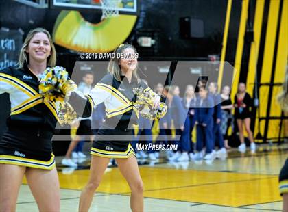 Thumbnail 3 in Newbury Park vs. Oaks Christian photogallery.