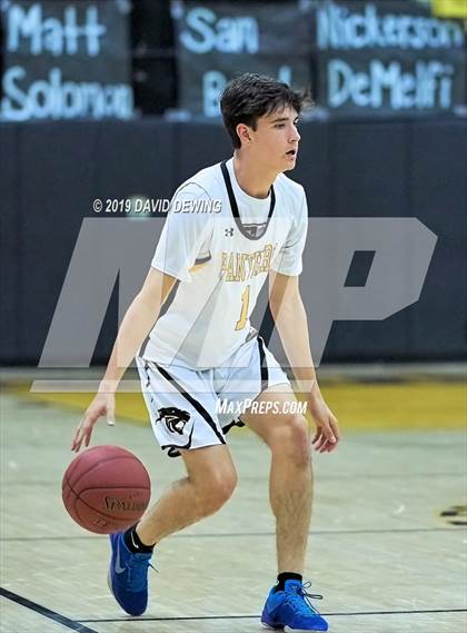 Thumbnail 3 in Newbury Park vs. Oaks Christian photogallery.